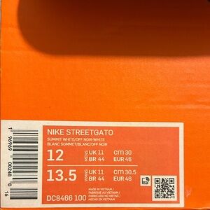 Nike Streetgato Box in Orange and White